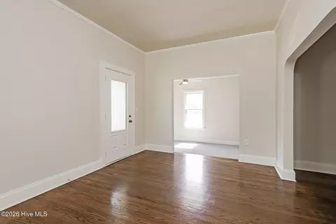 Living - 319 E Main St, Washington, NC 27889 photo 3 of 4