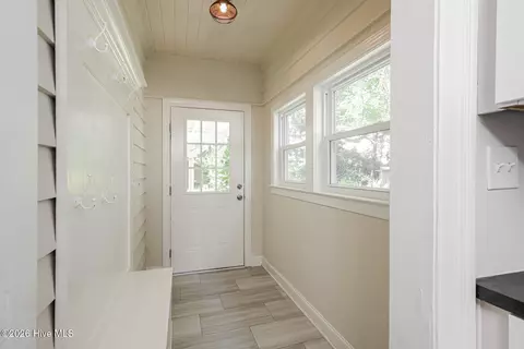 Entry Way - 319 E Main St, Washington, NC 27889 photo 2 of 3