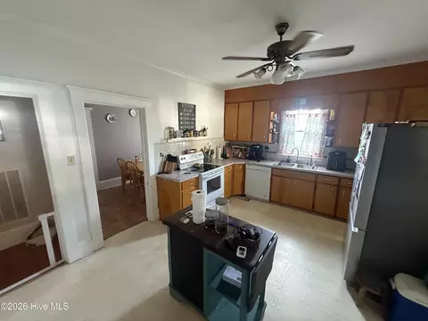 Kitchen - 136 Maple St, Brunswick, NC 28424 photo 2 of 2