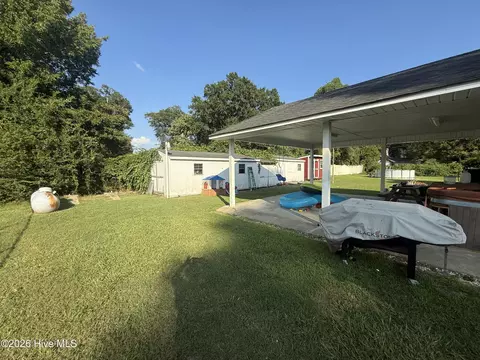 Exterior - 136 Maple St, Brunswick, NC 28424 photo 7 of 12