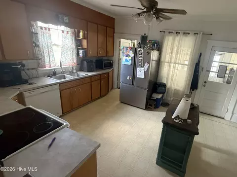 Kitchen - 136 Maple St, Brunswick, NC 28424 photo 1 of 2