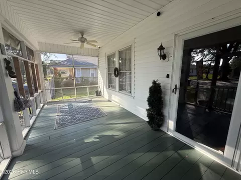 Exterior - 136 Maple St, Brunswick, NC 28424 photo 2 of 12
