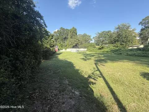 Exterior - 136 Maple St, Brunswick, NC 28424 photo 10 of 12