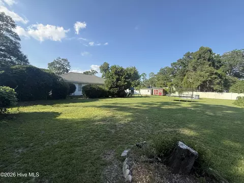 Exterior - 136 Maple St, Brunswick, NC 28424 photo 5 of 12