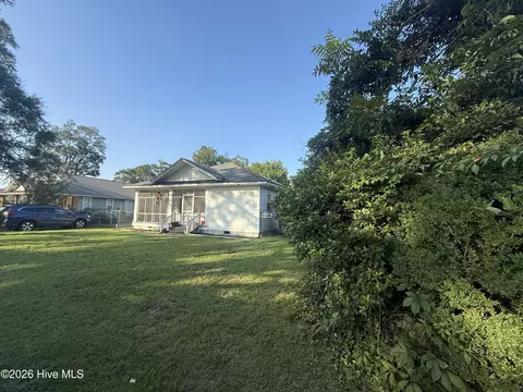 Exterior - 136 Maple St, Brunswick, NC 28424 photo 12 of 12