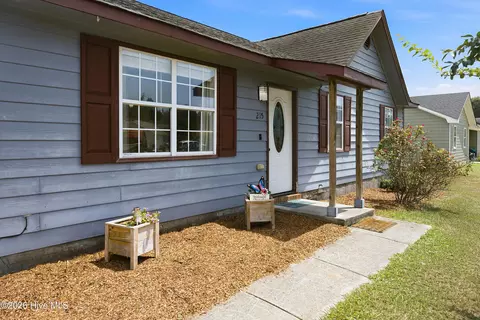 Exterior - 215 S Ginger Dr, Hubert, NC 28539 photo 1 of 4