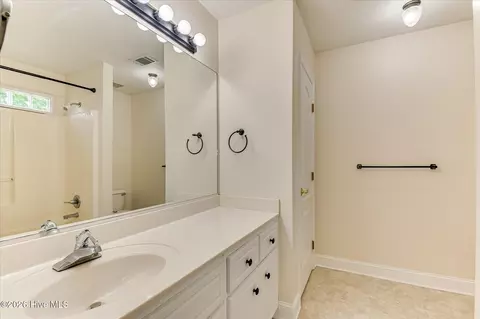 Bath - 4016 Hidden Haven Ct, Augusta, GA 30909 photo 1 of 4