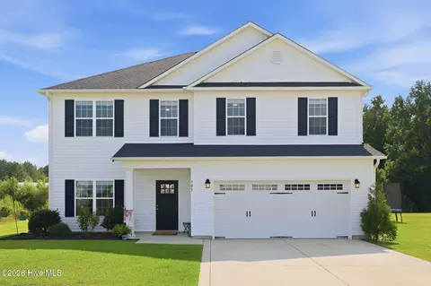 305 Lonesome Dove Ct, Maysville, NC 28555