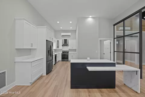 Kitchen - 107 Patton Ln, Hampstead, NC 28443 photo 6 of 10