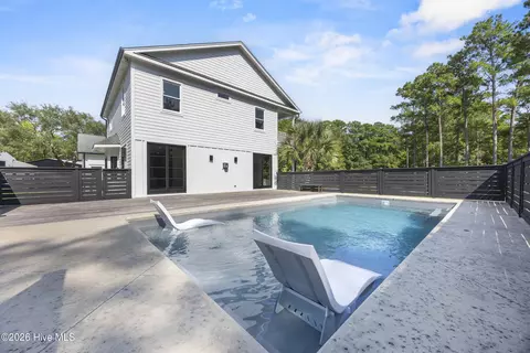 Exterior - 107 Patton Ln, Hampstead, NC 28443 photo 6 of 20