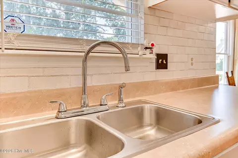 Kitchen - 4594 Ashbrook Ct, Martinez, GA 30907 photo 6 of 6