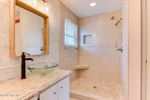 Bath - 4594 Ashbrook Ct, Martinez, GA 30907 photo 5 of 7