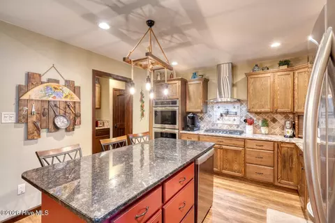 Kitchen - 2592 Caney Creek Rd, Murphy, NC 28906 photo 2 of 4