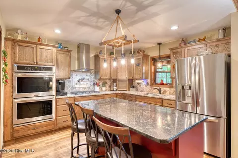 Kitchen - 2592 Caney Creek Rd, Murphy, NC 28906 photo 1 of 4