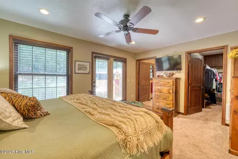 Bedroom - 2592 Caney Creek Rd, Murphy, NC 28906 photo 5 of 7