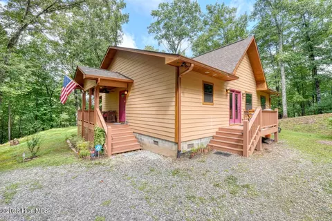 Exterior - 2592 Caney Creek Rd, Murphy, NC 28906 photo 4 of 16