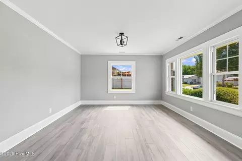 Living - 614 E 6th St, Washington, NC 27889 photo 3 of 4