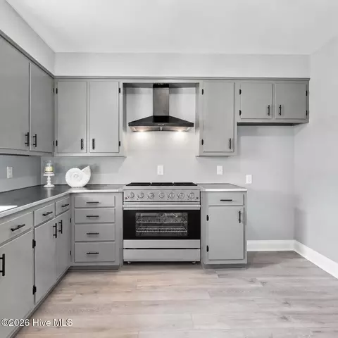 Kitchen - 614 E 6th St, Washington, NC 27889 photo 2 of 4
