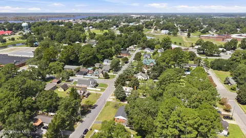 View/Area - 614 E 6th St, Washington, NC 27889 photo 3 of 8