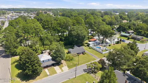 View/Area - 614 E 6th St, Washington, NC 27889 photo 4 of 8