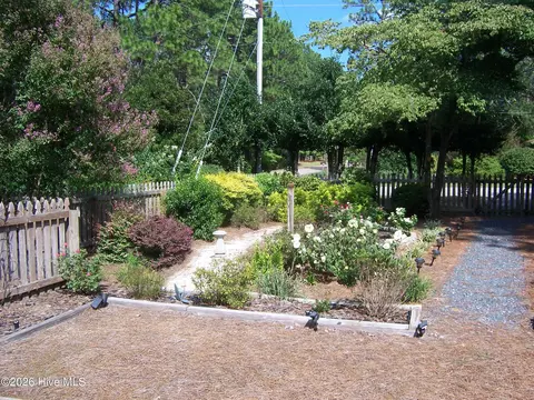 Exterior - 110 Mallard Ln, Pinehurst, NC 28374 photo 6 of 8
