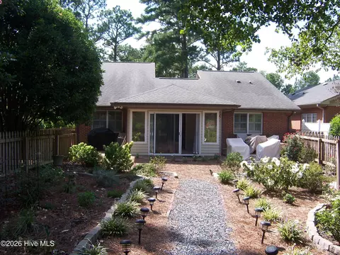 Exterior - 110 Mallard Ln, Pinehurst, NC 28374 photo 8 of 8