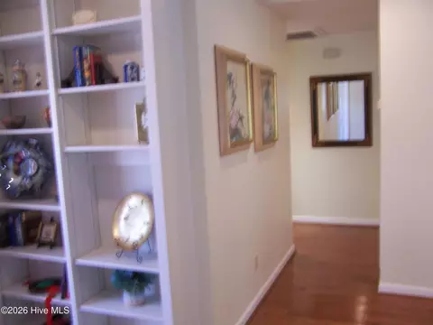 Entry Way - 110 Mallard Ln, Pinehurst, NC 28374 photo 2 of 2