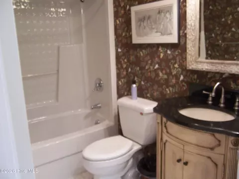 Bath - 110 Mallard Ln, Pinehurst, NC 28374 photo 1 of 5
