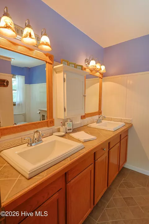 Bath - 641 Sunridge Dr, Cameron, NC 28326 photo 3 of 5