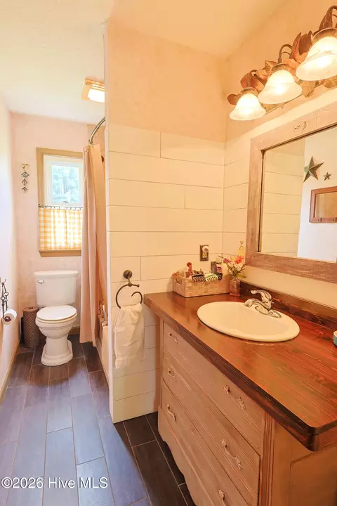 Bath - 641 Sunridge Dr, Cameron, NC 28326 photo 1 of 5