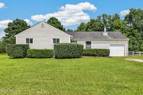 306 Drummer Kellum Rd, Jacksonville, NC 28546