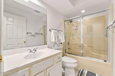 Bath - 2302 Wentworth Cir, Pinehurst, NC 28374 photo 3 of 3