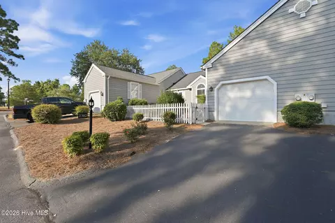 Exterior - 2302 Wentworth Cir, Pinehurst, NC 28374 photo 8 of 10