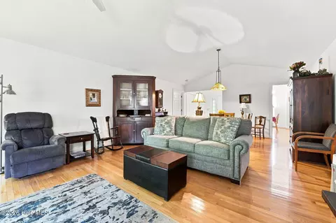 Living - 2302 Wentworth Cir, Pinehurst, NC 28374 photo 2 of 2