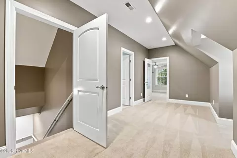 Entry Way - 5 Stallion Pl, Pinehurst, NC 28374 photo 4 of 5