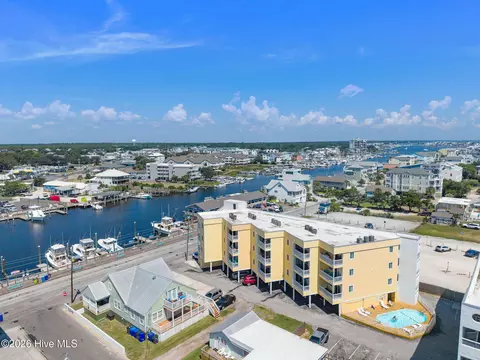 302 Canal Dr UNIT 21, Carolina Beach, NC 28428