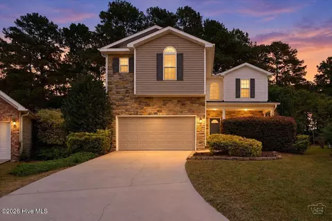 106 Lightwater Ct, Aberdeen, NC 28315