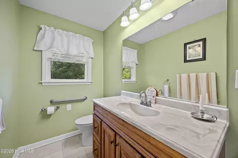 Bath - 111 Maple St, Teachey, NC 28464 photo 1 of 3