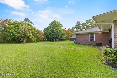 Exterior - 111 Maple St, Teachey, NC 28464 photo 5 of 6