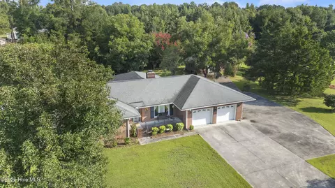 View/Area - 111 Maple St, Teachey, NC 28464 photo 2 of 11