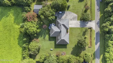 View/Area - 111 Maple St, Teachey, NC 28464 photo 6 of 11
