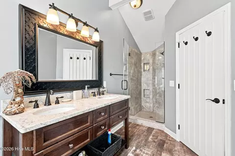 Bath - 3903 Ocean Dr #EAST, Emerald Isle, NC 28594 photo 8 of 8