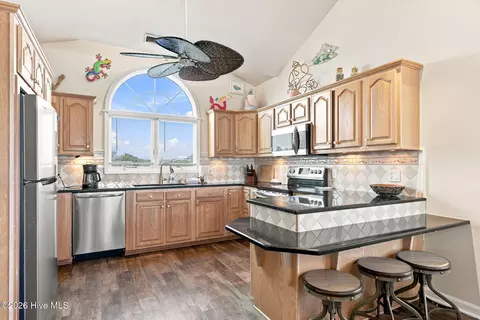 Kitchen - 3903 Ocean Dr #EAST, Emerald Isle, NC 28594 photo 1 of 2