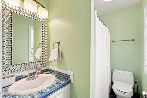 Bath - 3903 Ocean Dr #EAST, Emerald Isle, NC 28594 photo 5 of 8
