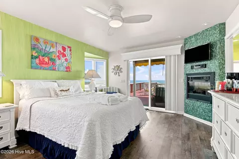 Bedroom - 3903 Ocean Dr #EAST, Emerald Isle, NC 28594 photo 2 of 5