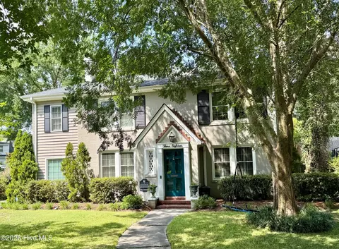 318 Colonial Dr, Wilmington, NC 28403