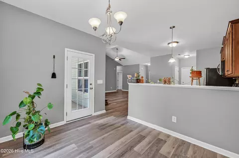 Entry Way - 413 Peppermint Dr, Hubert, NC 28539 photo 2 of 2