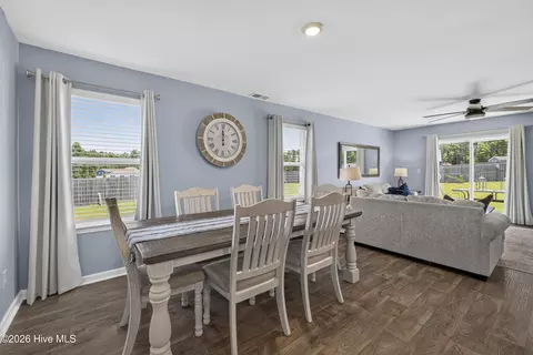 Dining - 10 Evian Ct, Hampstead, NC 28443 photo 1 of 3