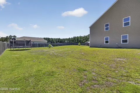 Exterior - 10 Evian Ct, Hampstead, NC 28443 photo 3 of 3