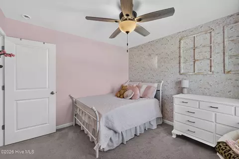 Bedroom - 10 Evian Ct, Hampstead, NC 28443 photo 4 of 8